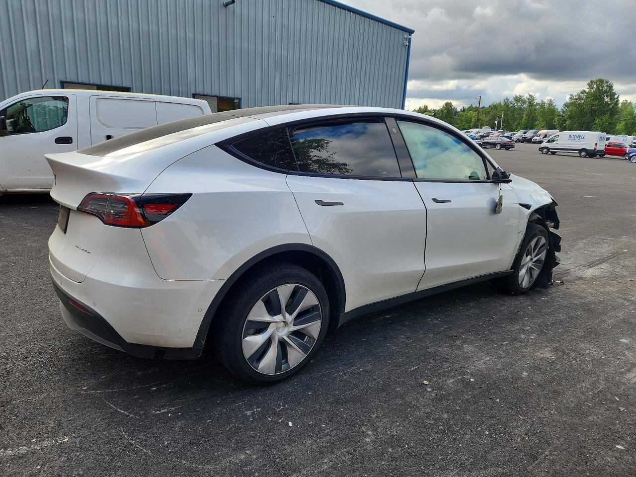 2022 Tesla Model Y - Фото 3