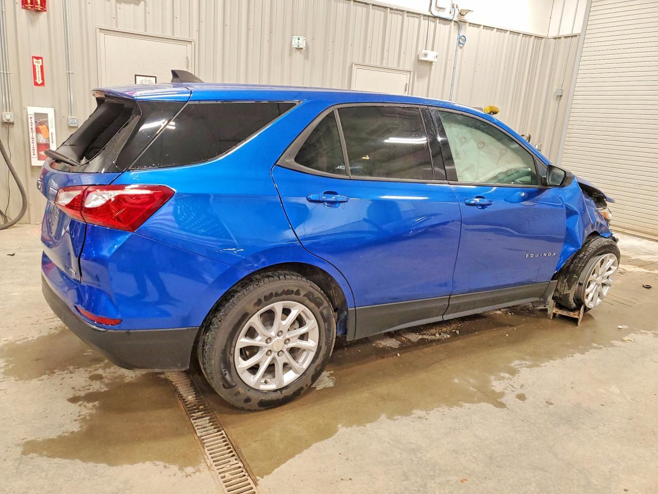 2019 Chevrolet Equinox Ls - Image 3