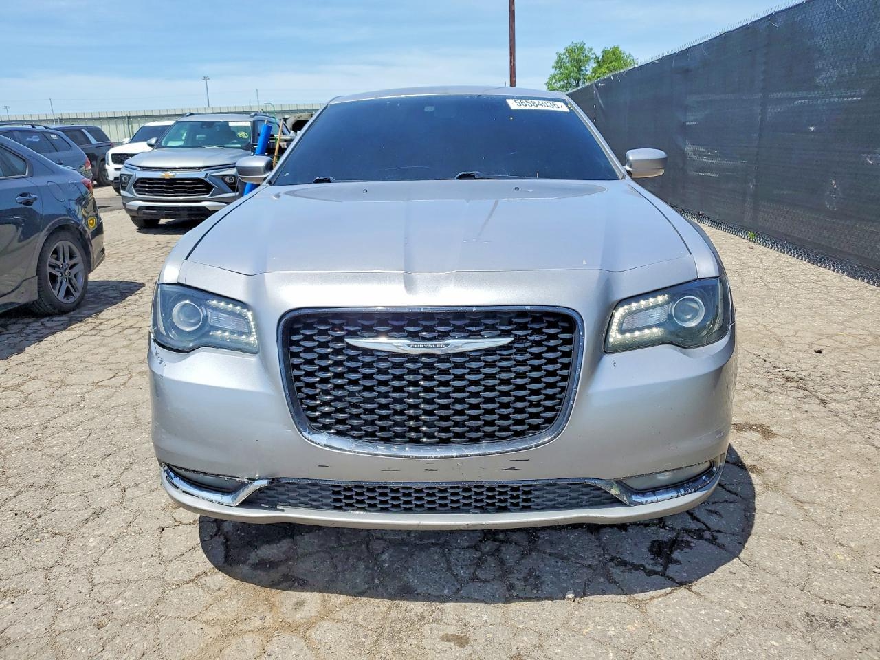 2018 Chrysler 300 S - Image 5