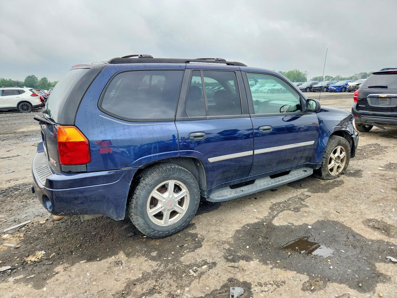 2008 GMC Envoy - Image 3