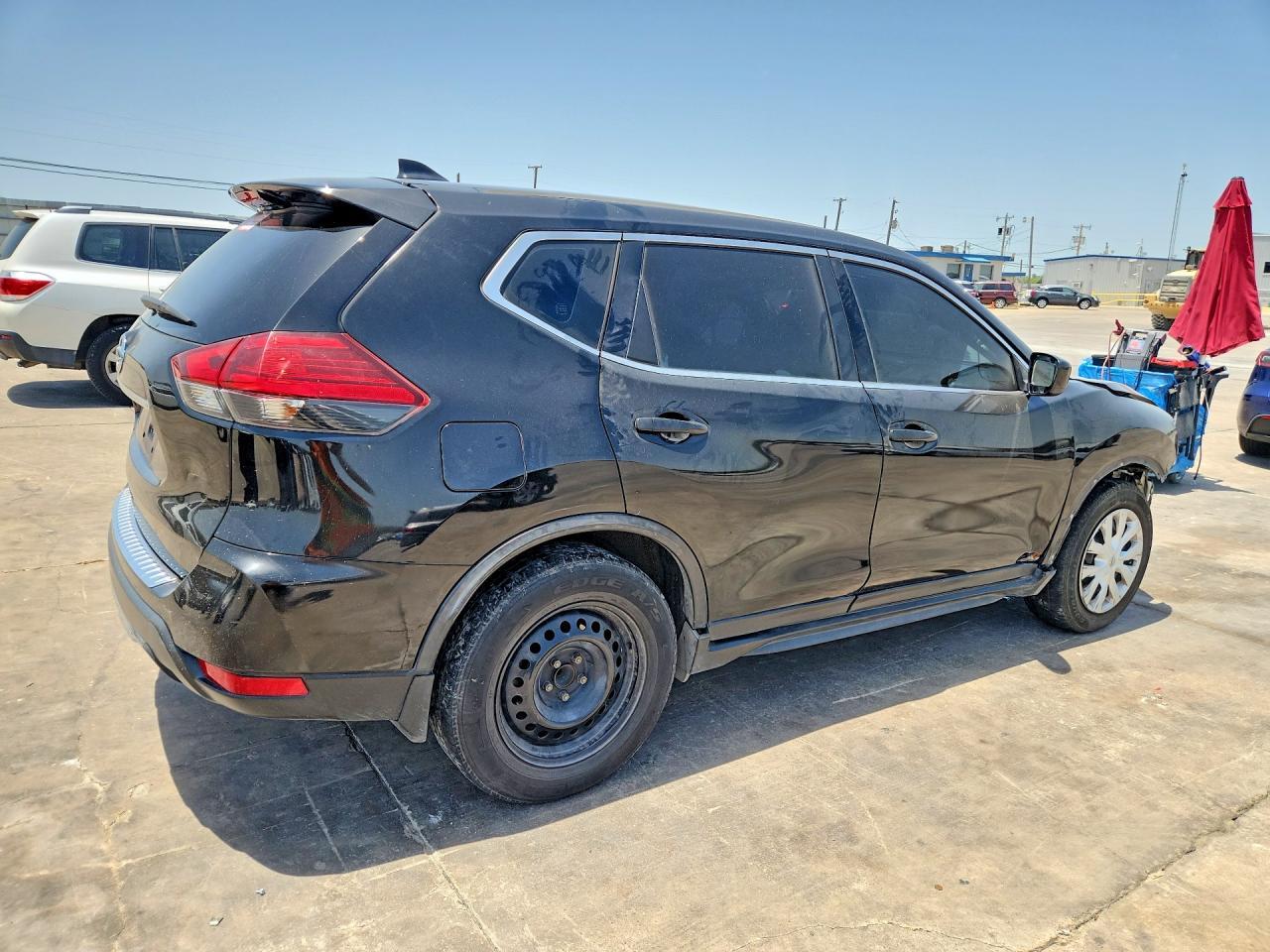 2017 Nissan Rogue S - Image 3