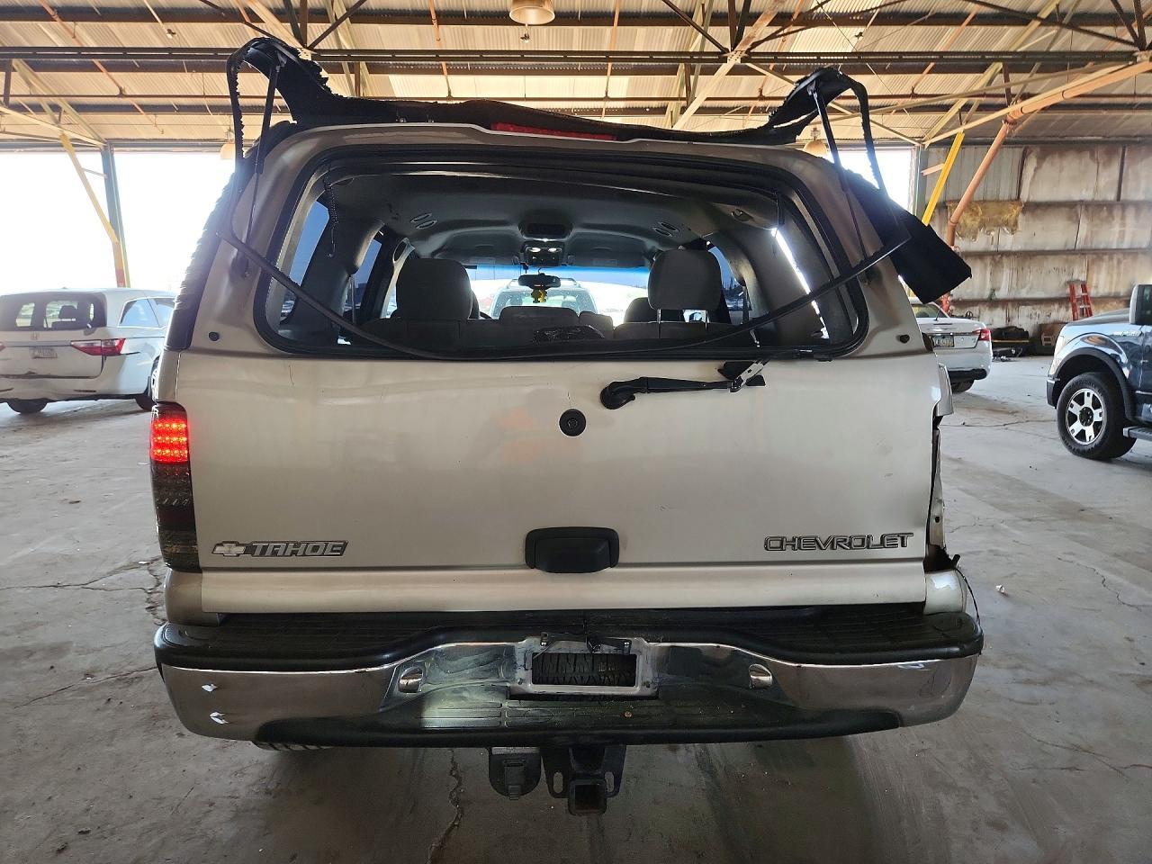 2005 Chevrolet Tahoe C1500 - Image 6