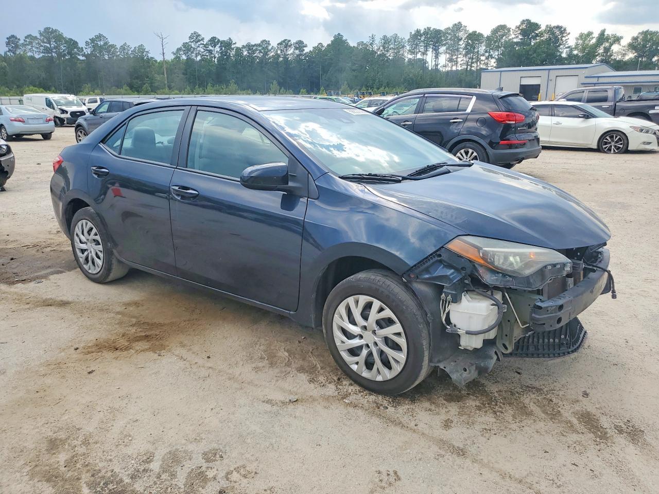 2018 Toyota Corolla Le - Image 4