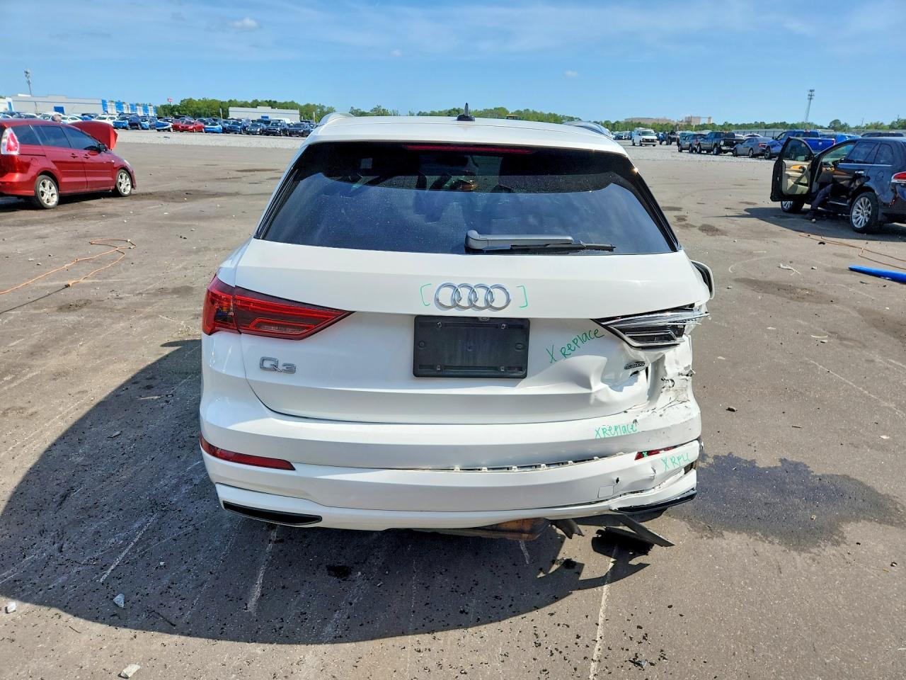 2021 Audi Q3 Premium 40 - Фото 6