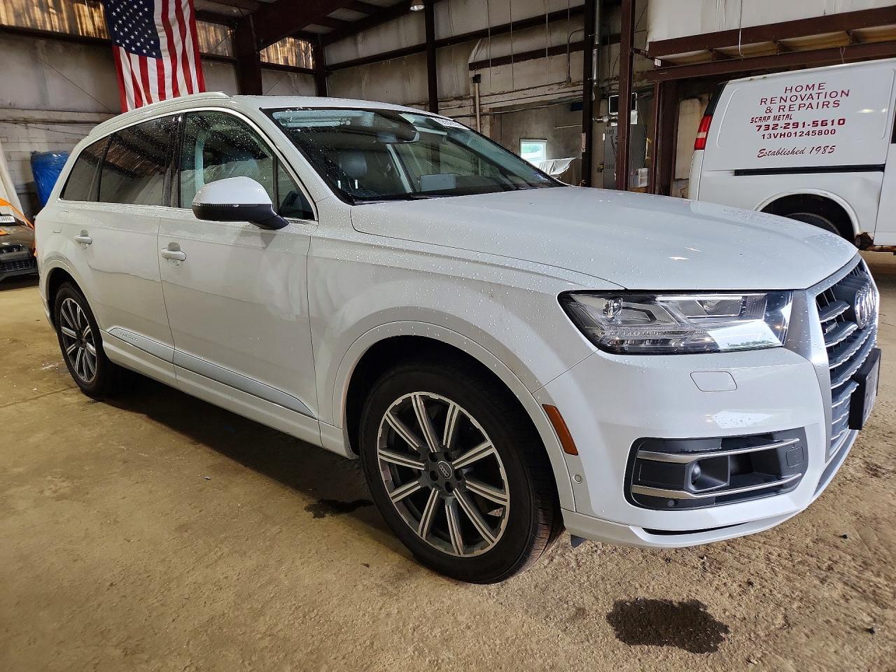 2019 Audi Q7 Premium Plus - Image 4