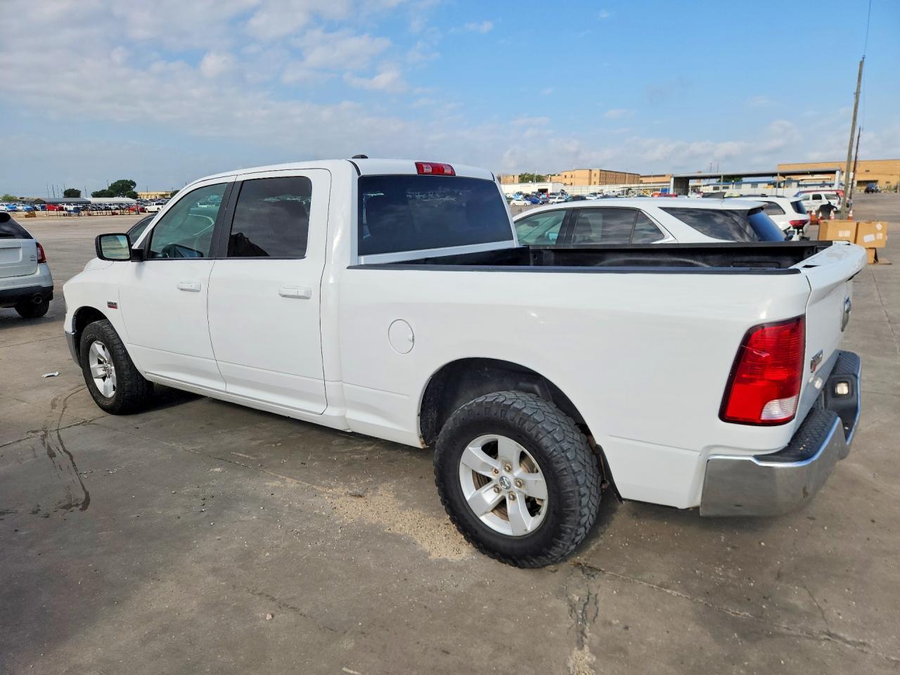 2021 Ram 1500 Classic Slt - Фото 2