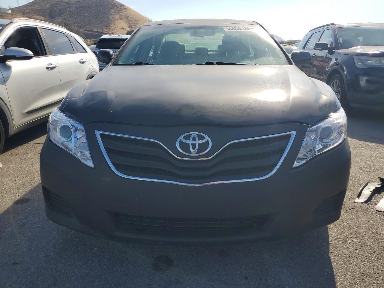 2011 Toyota Camry Le - Фото 5