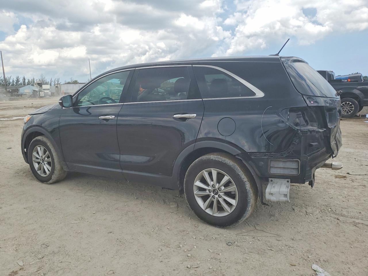 2019 Kia Sorento L - Фото 2