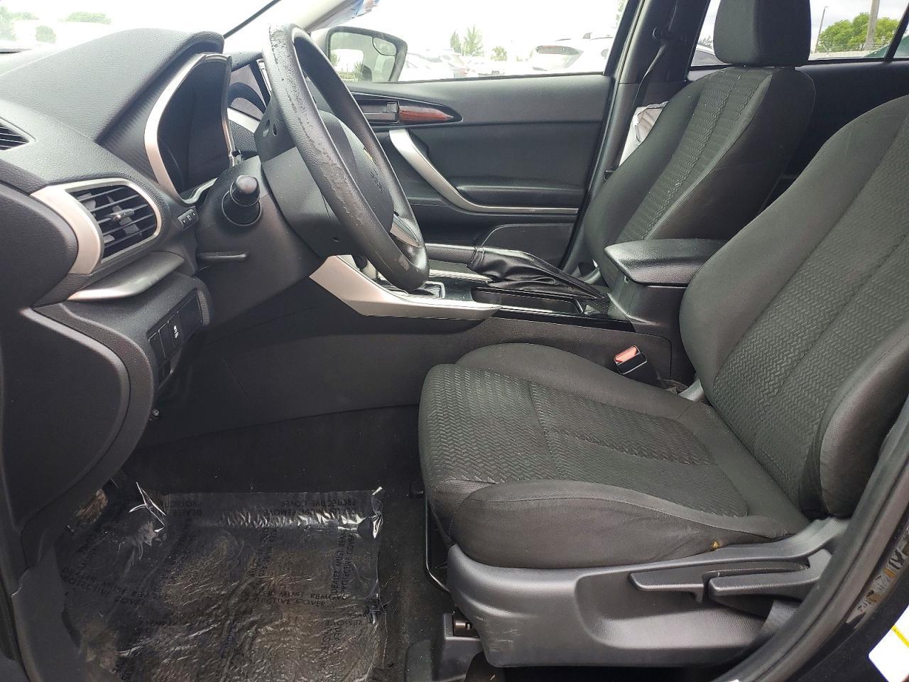 2019 Mitsubishi Eclipse Cross Es - Image 7
