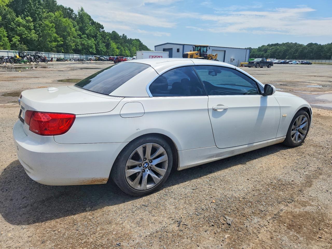 2012 BMW 328 I - Image 3