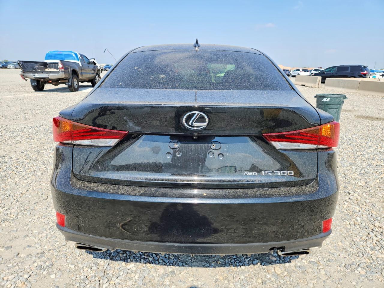 2017 Lexus Is 300 - Фото 6