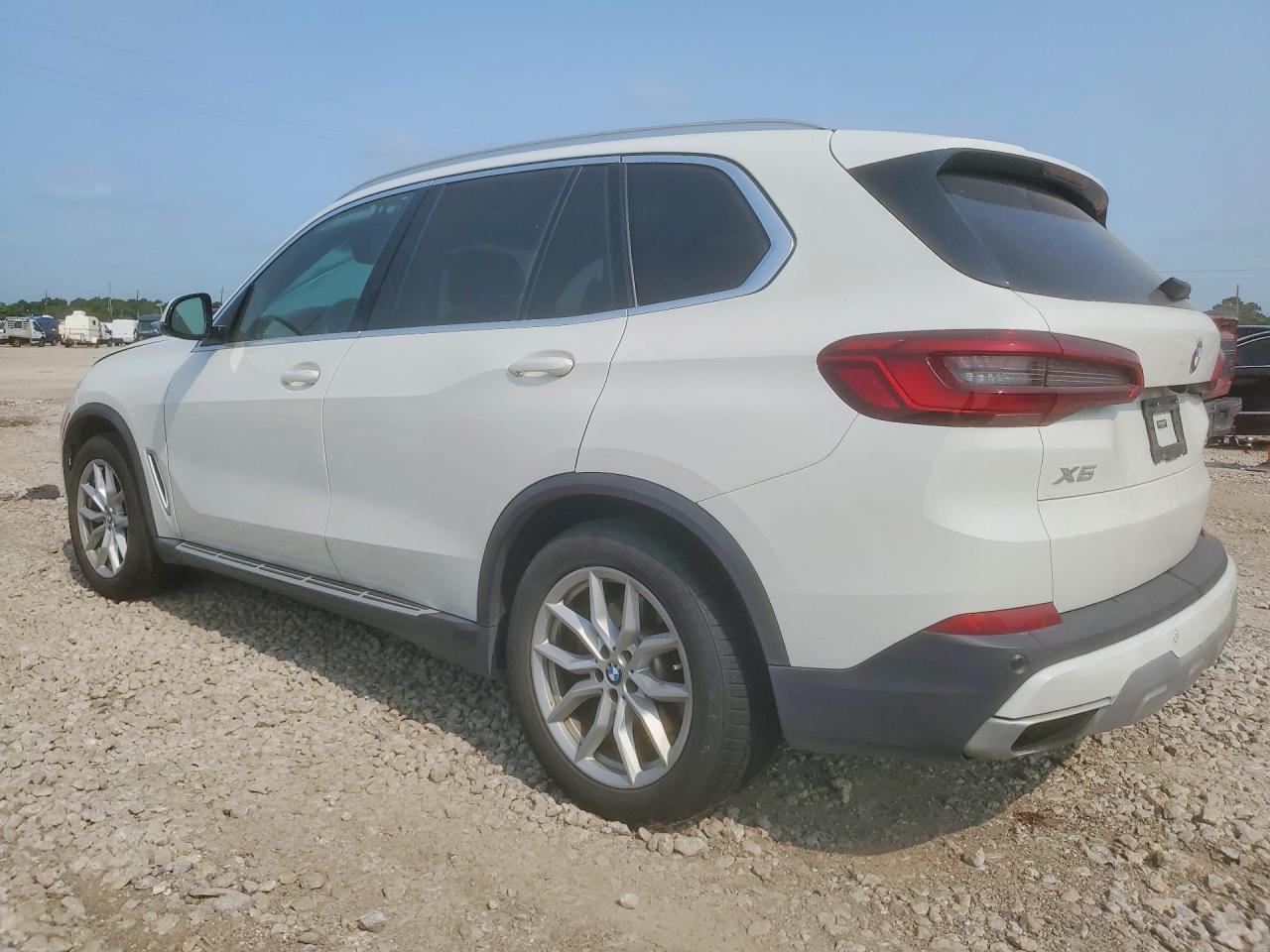 2019 BMW X5 xDrive50I - Фото 2