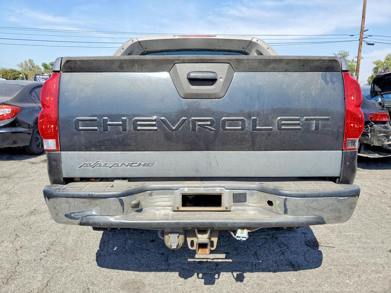 2006 Chevrolet Avalanche C1500 - Image 6