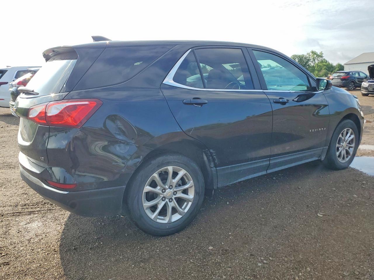 2021 Chevrolet Equinox Lt - Image 3