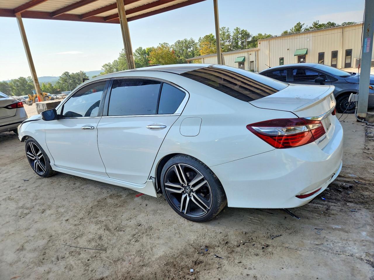 2017 Honda Accord Sport - Фото 2