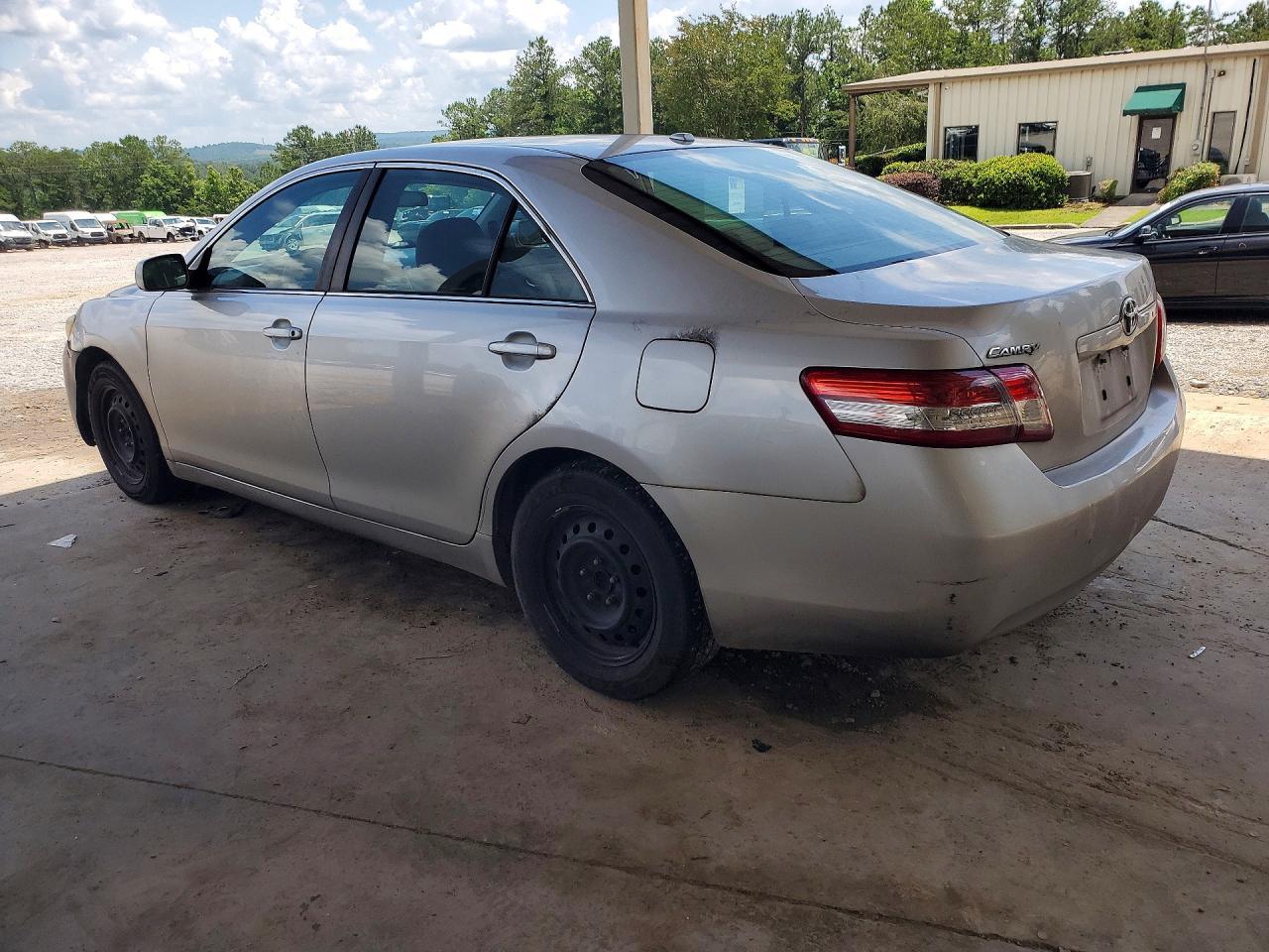 2010 Toyota Camry Le - Image 2