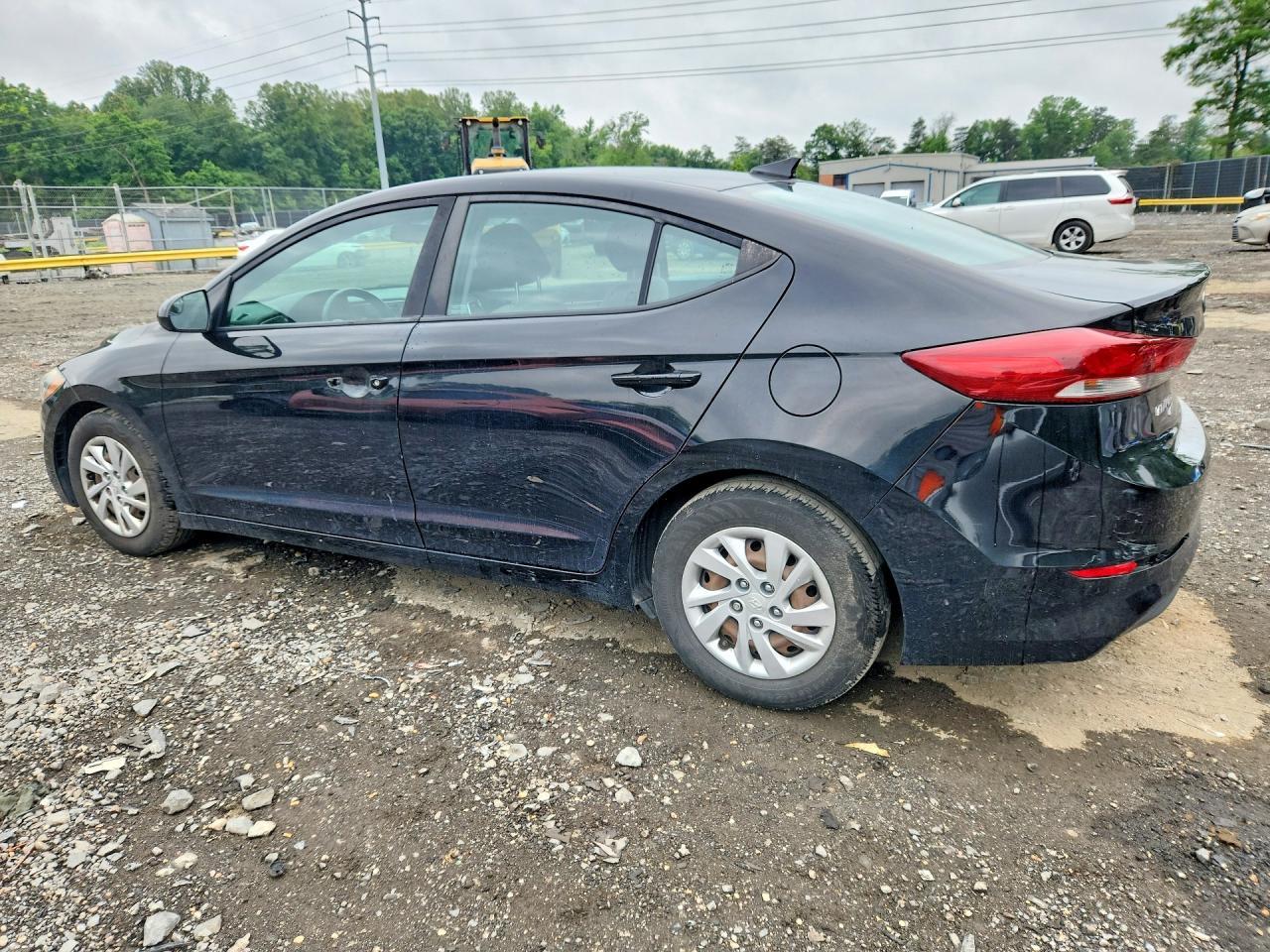 2017 Hyundai Elantra Se - Фото 2