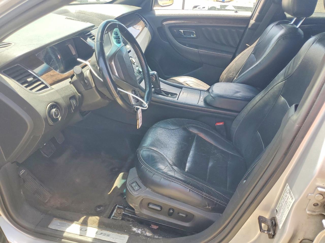 2013 Ford Taurus Limited - Image 7