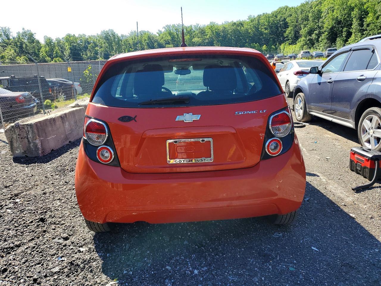 2012 Chevrolet Sonic - Фото 6