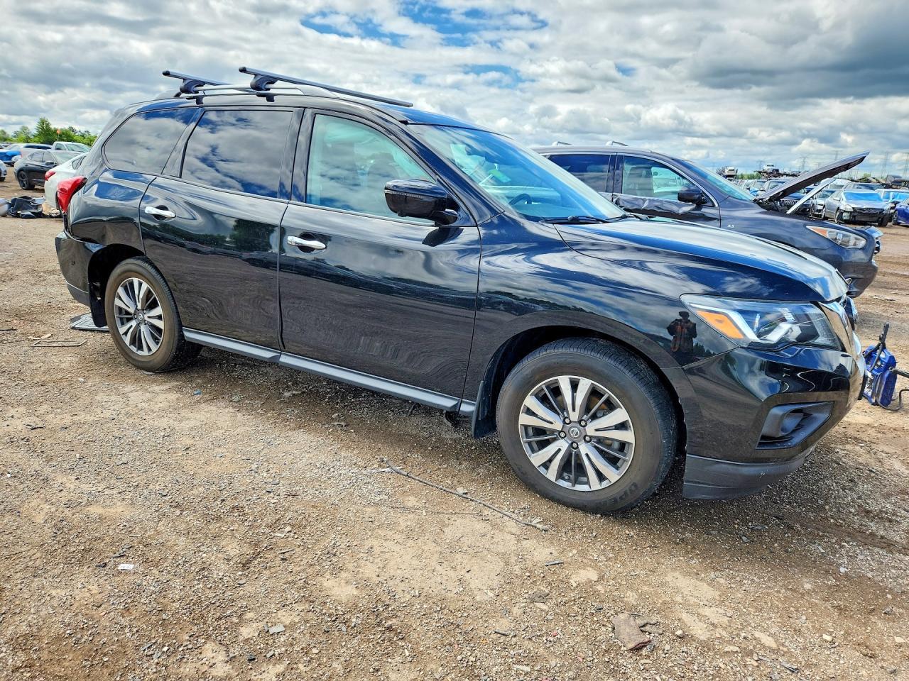 2017 Nissan Pathfinder Sl - Фото 4