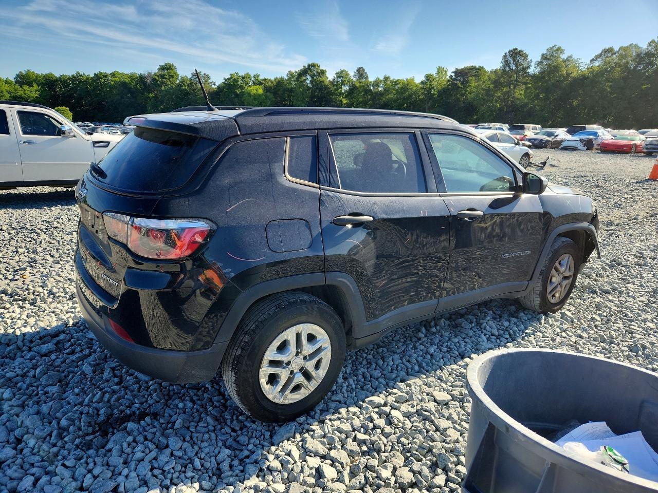 2018 Jeep Compass Sport - Фото 3