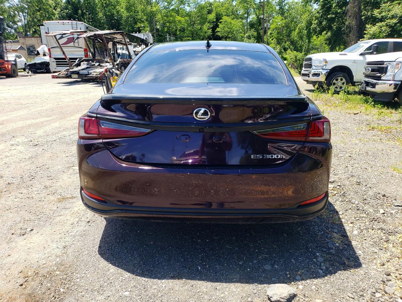 2025 Lexus Es 300H F Sport Handling - Фото 6