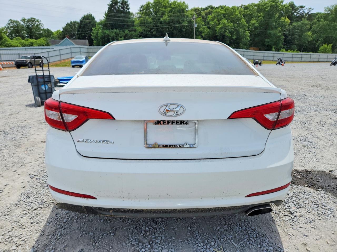 2017 Hyundai Sonata - Image 6