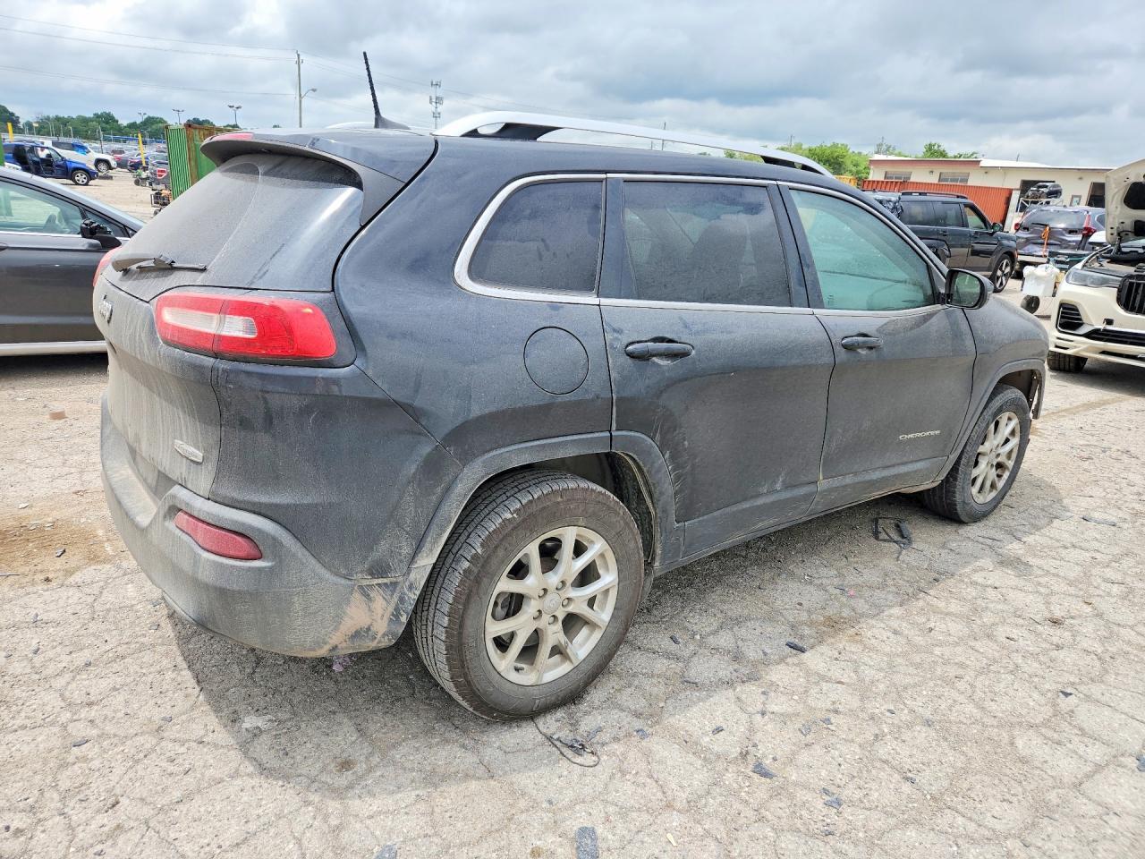 2016 Jeep Cherokee Latitude - Фото 3