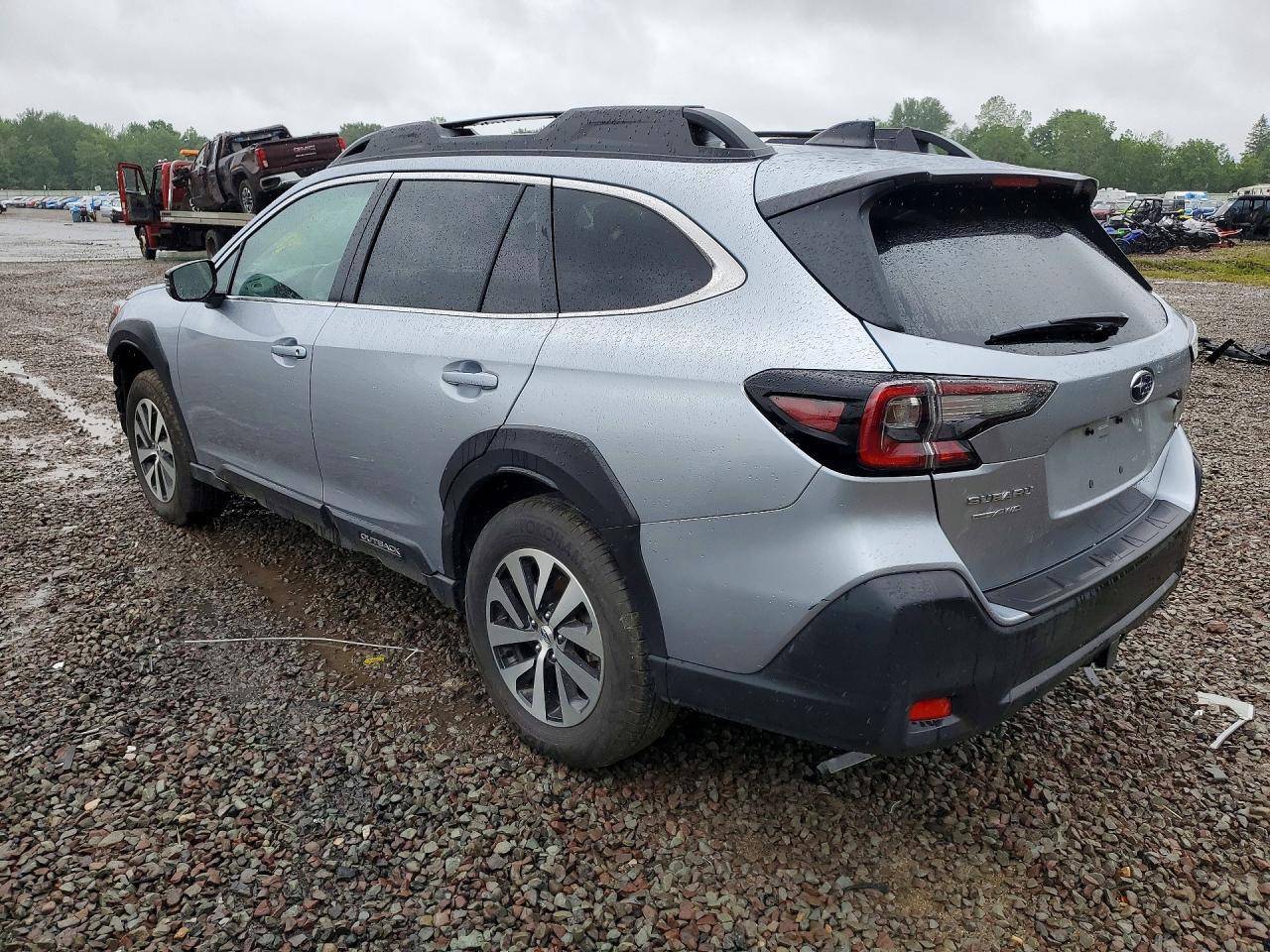 2025 Subaru Outback Premium - Image 2