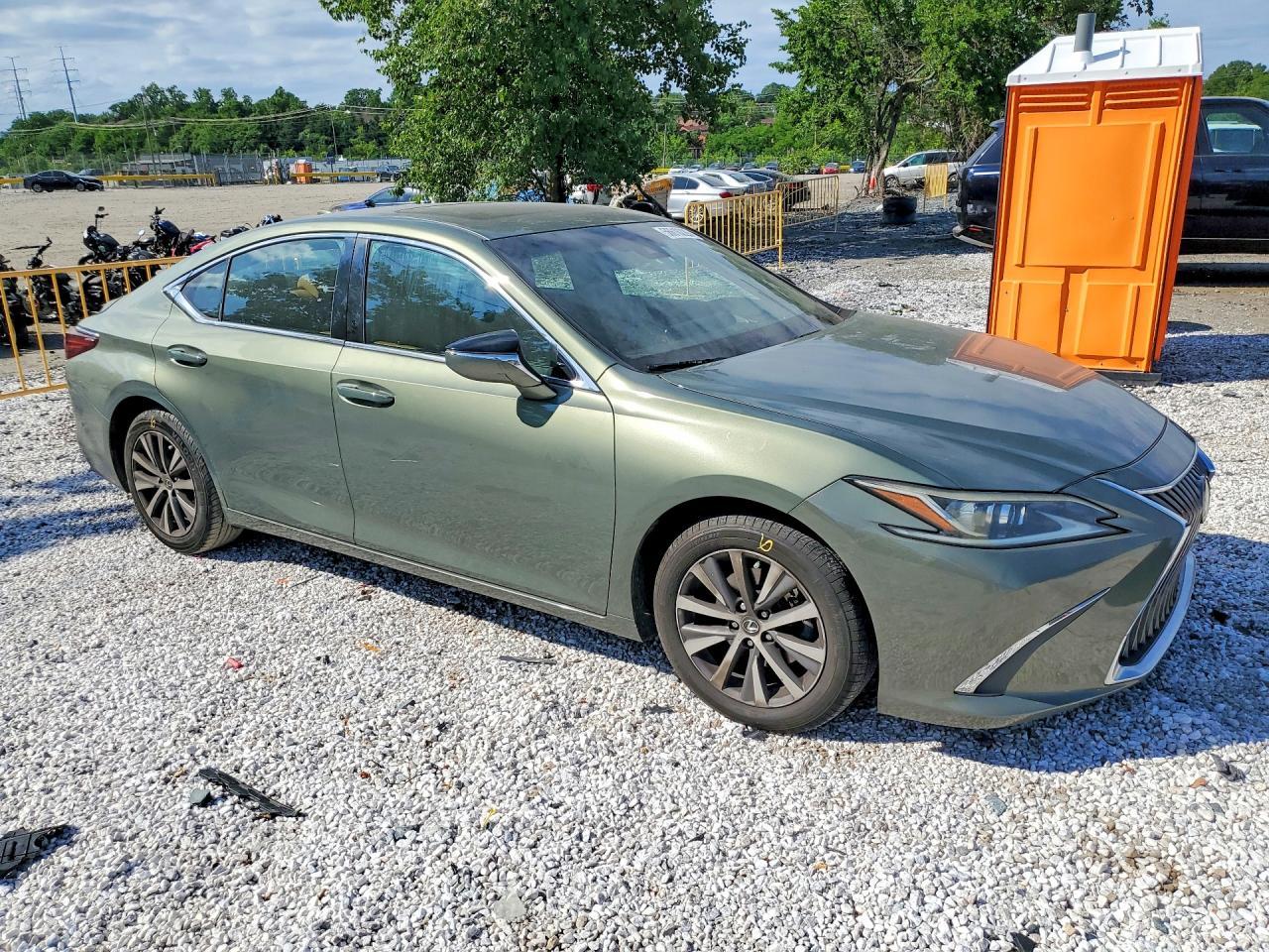 2019 Lexus Es 350 - Image 4