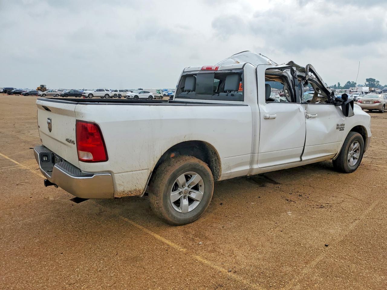 2020 Ram 1500 Classic Slt - Фото 3
