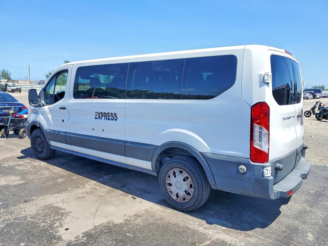 2016 Ford Transit T-350 - Image 2