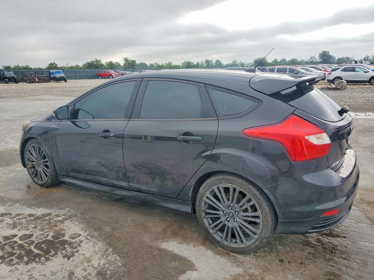 2013 Ford Focus St - Фото 2