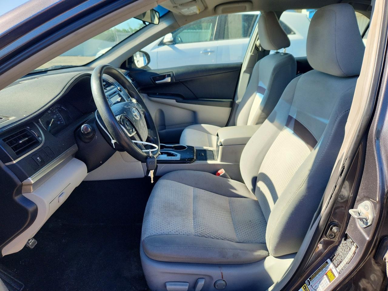 2012 Toyota Camry Le - Фото 7