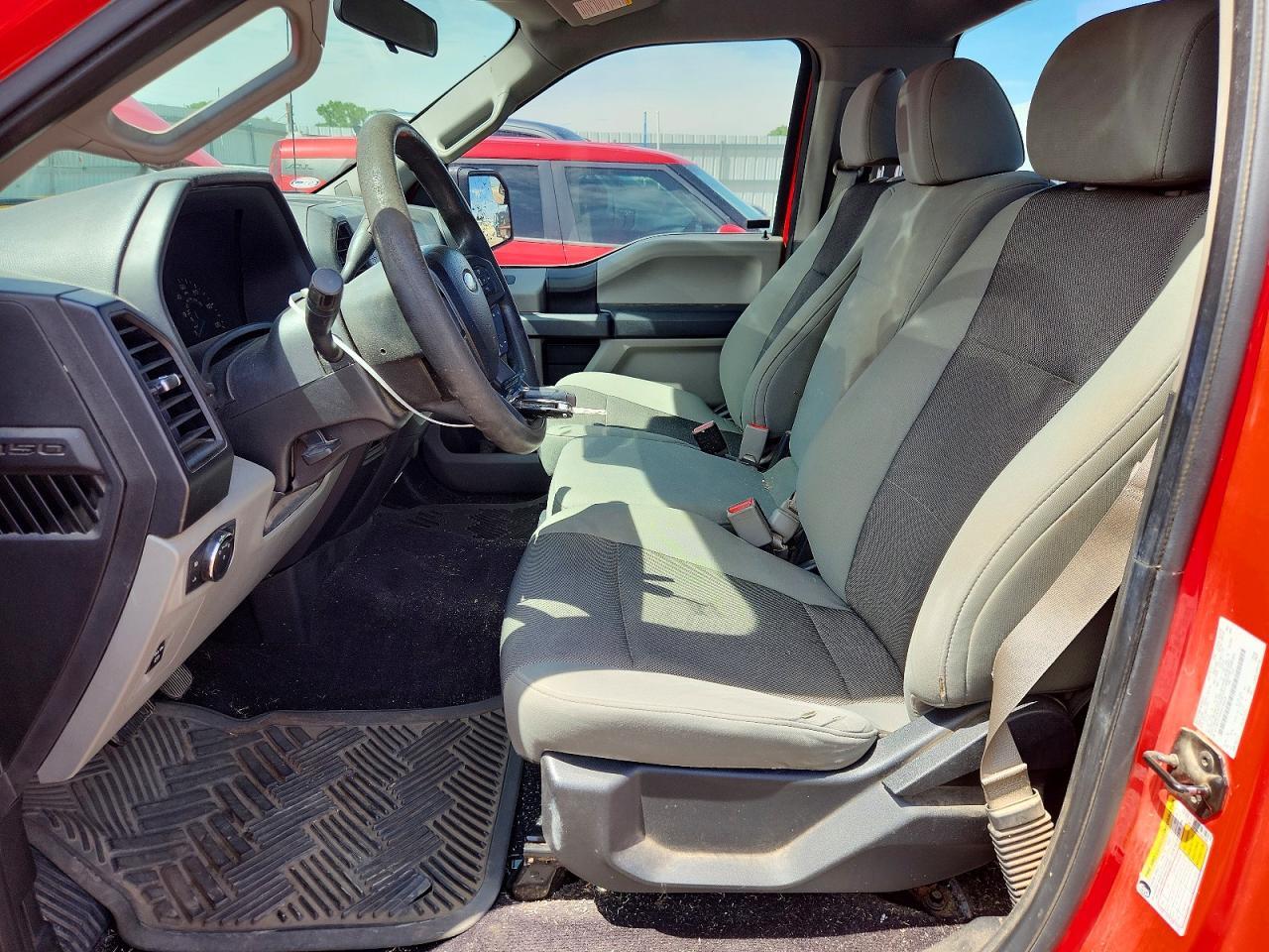 2017 Ford F150 - Фото 7