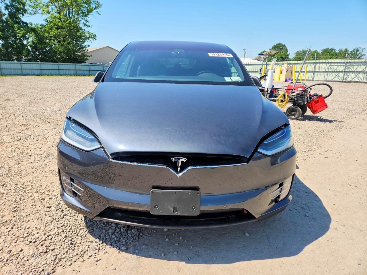 2018 Tesla Model X - Фото 5
