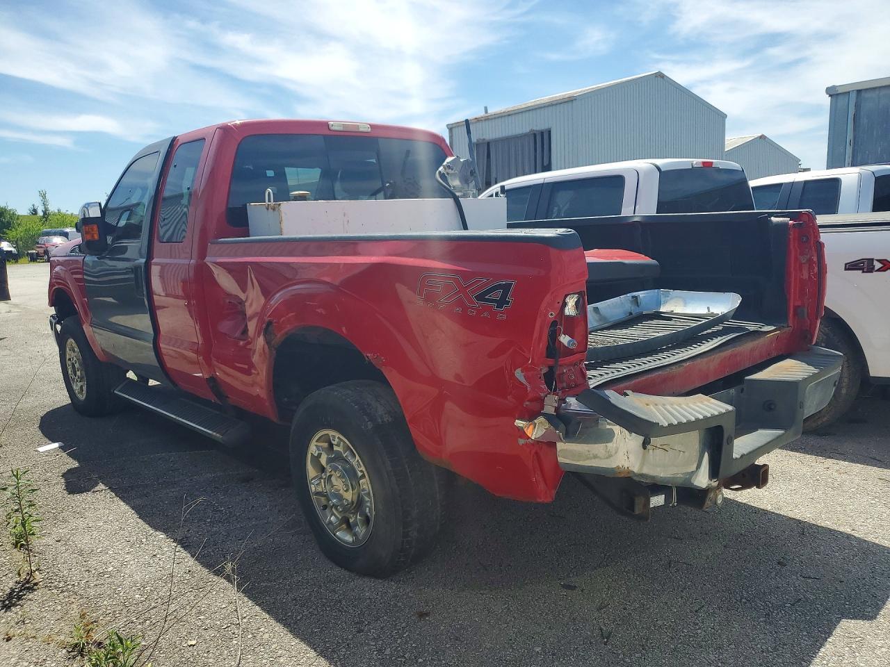 2013 Ford F350 Super Duty - Фото 2