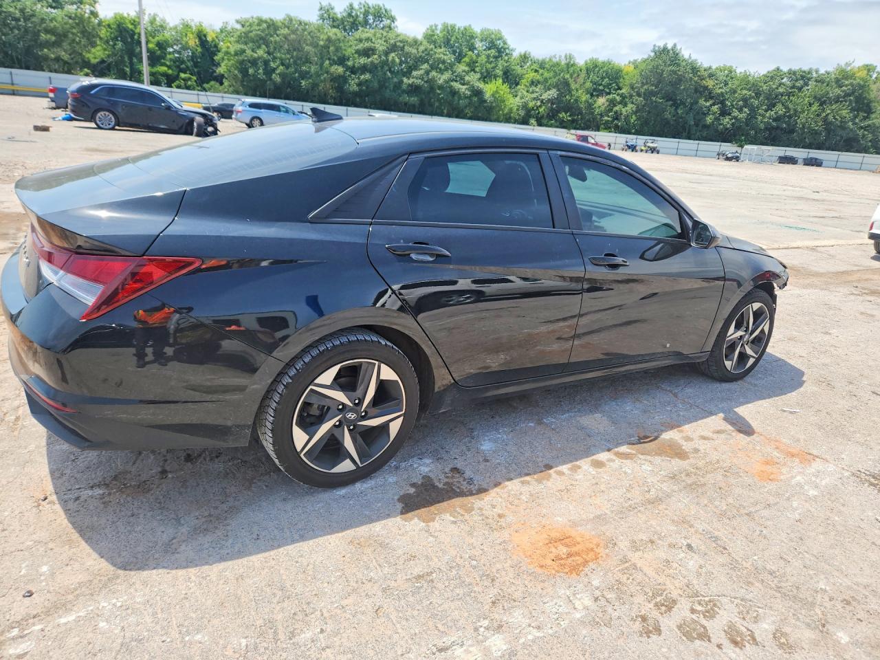 2023 Hyundai Elantra Sel - Image 3