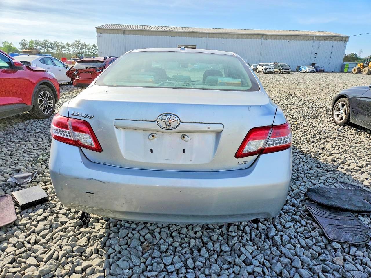 2010 Toyota Camry - Image 6