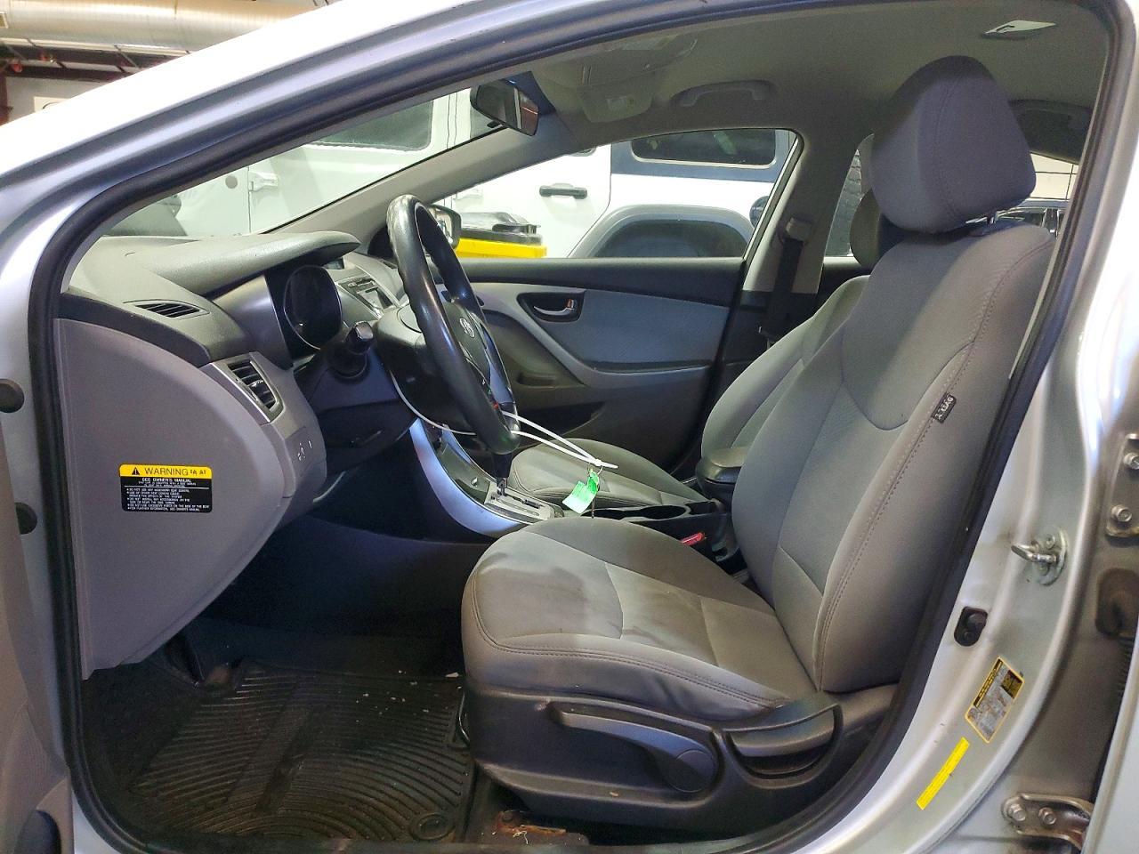 2013 Hyundai Elantra - Image 7