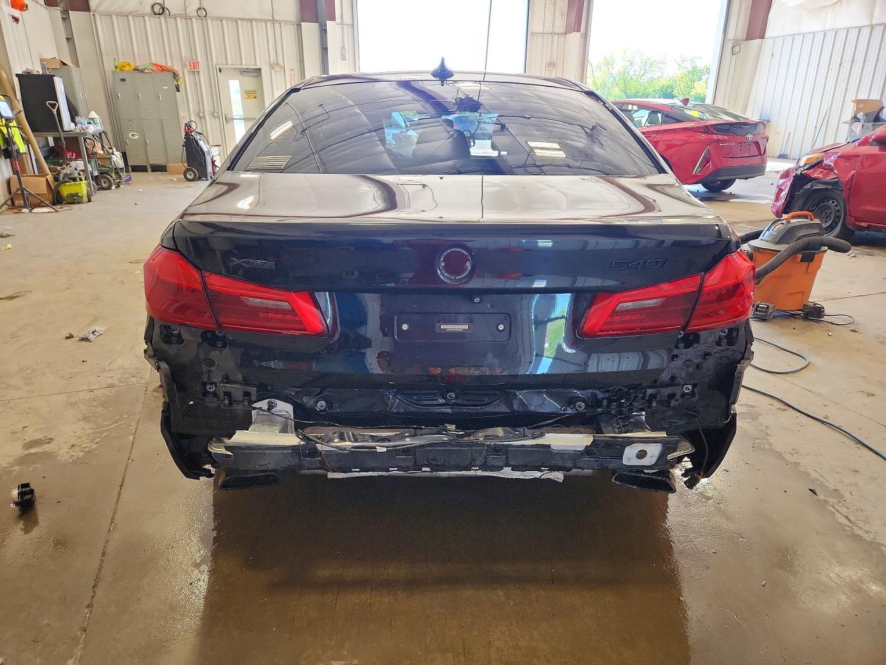 2017 BMW 540 Xi - Image 6
