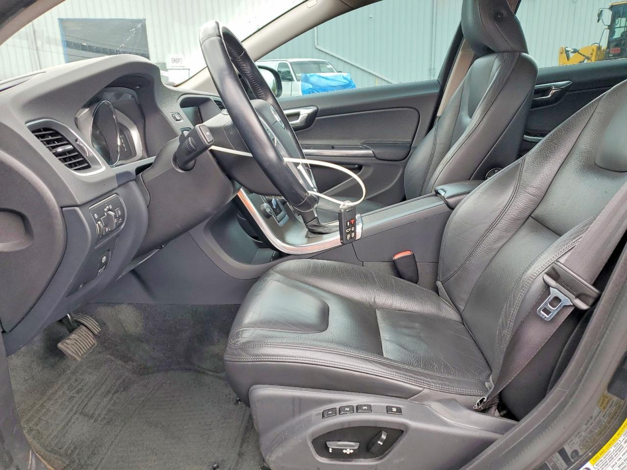 2014 Volvo S60 T5 - Фото 7