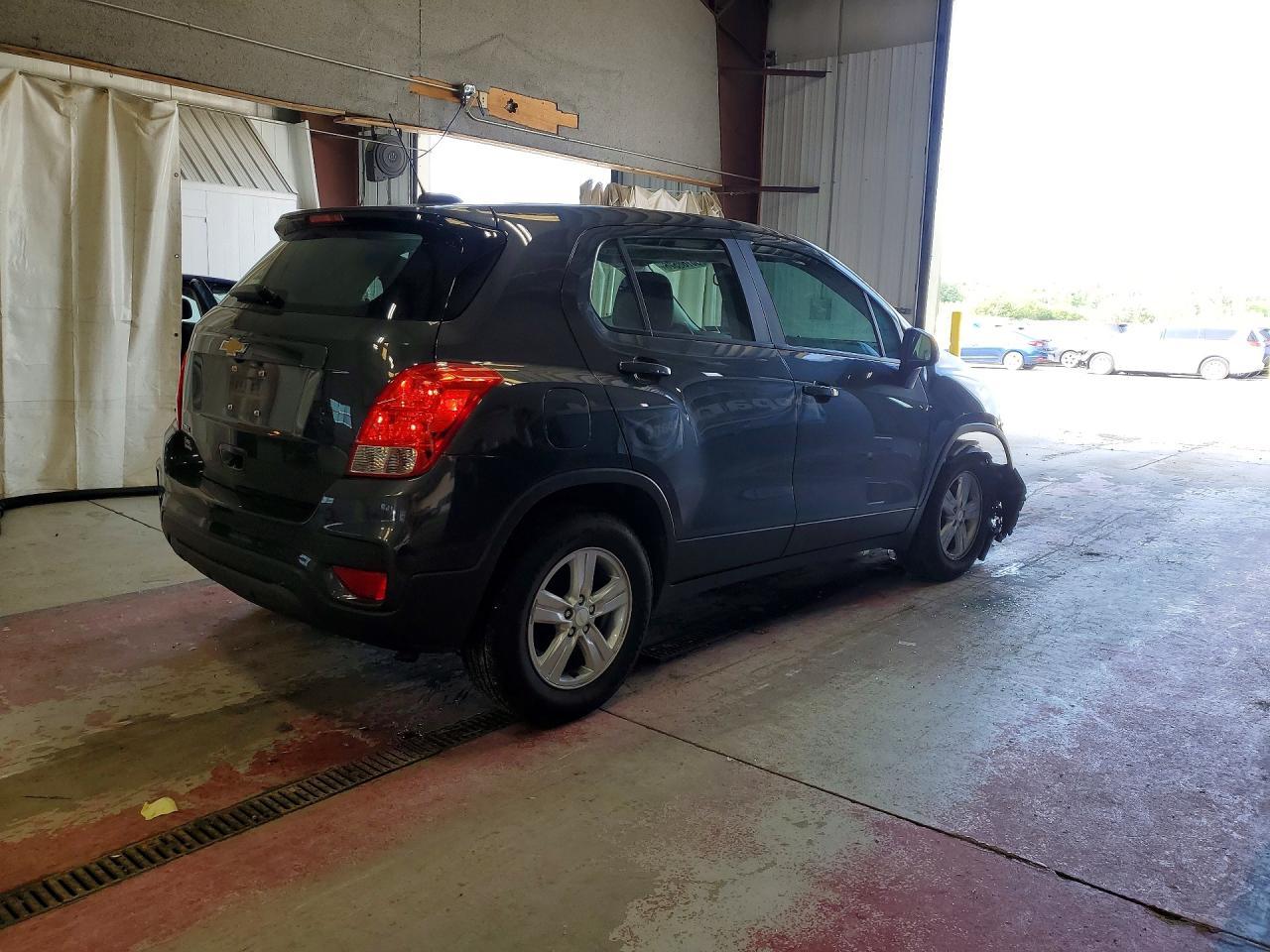 2020 Chevrolet Trax Ls - Фото 3