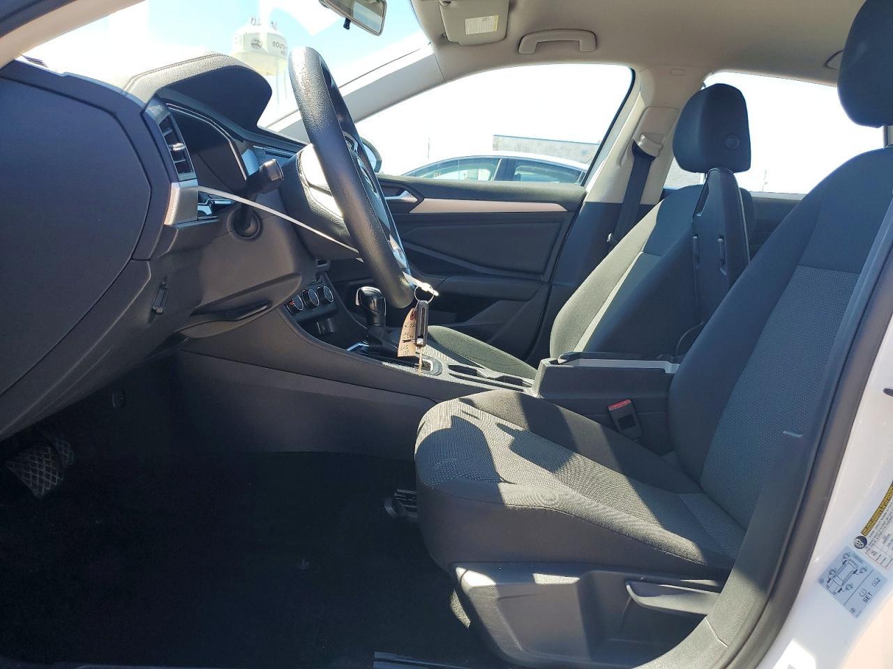 2019 Volkswagen Jetta S - Фото 7