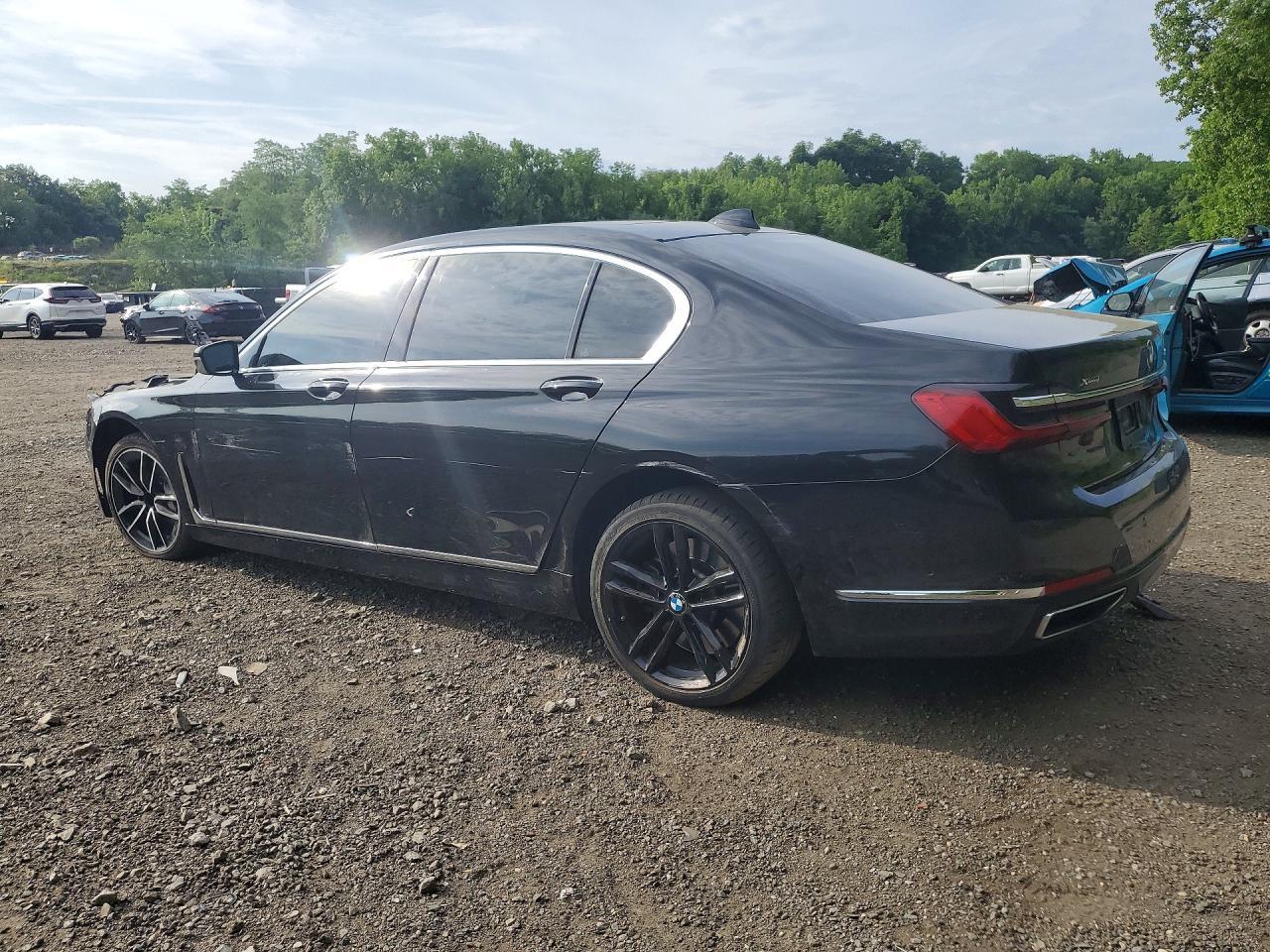 2022 BMW 750 Xi - Image 2