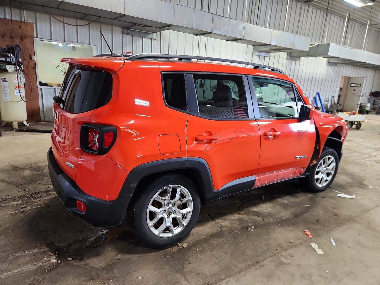 2016 Jeep Renegade Latitude - Фото 3