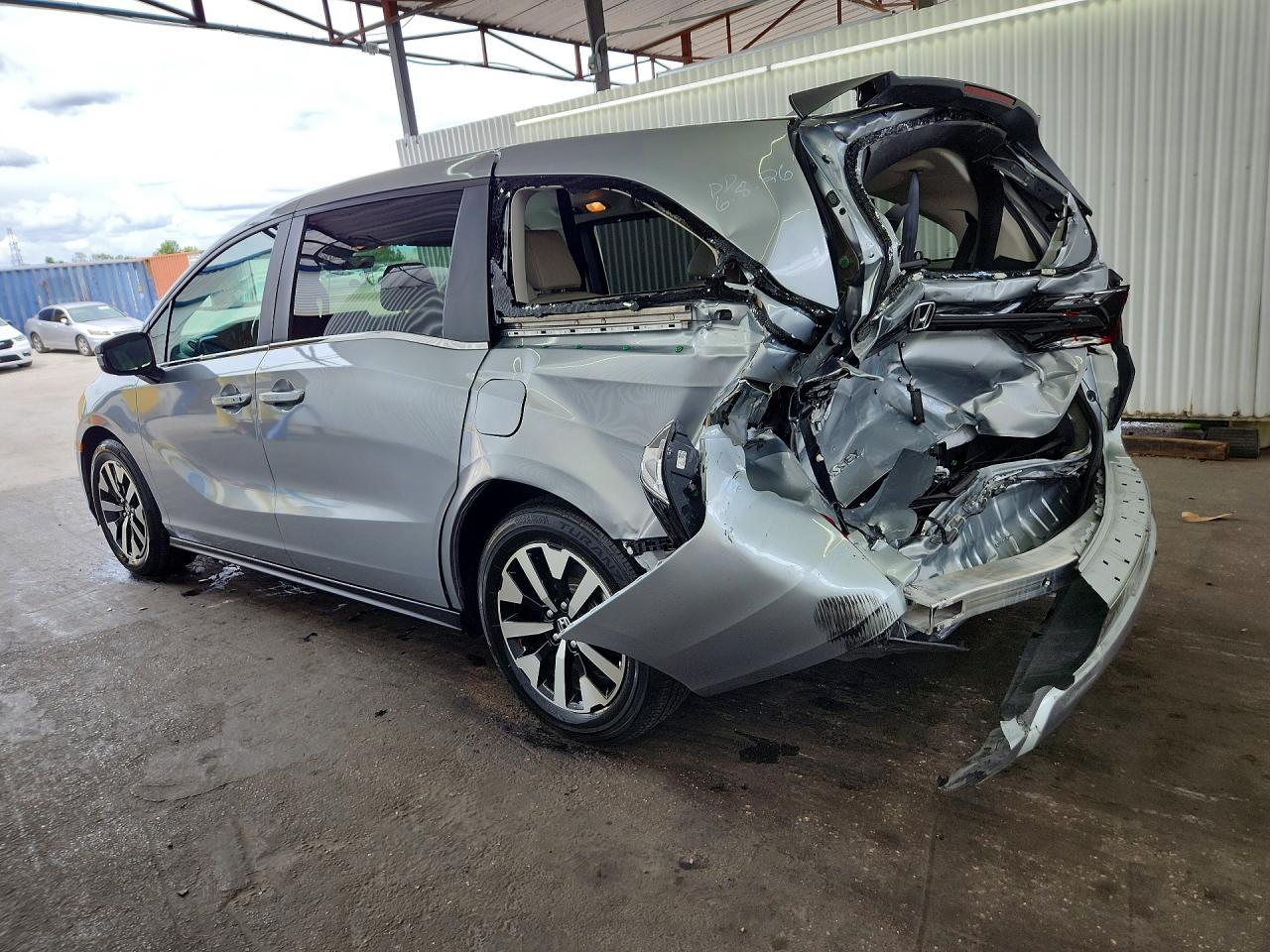 2025 Honda Odyssey Exl - Image 2