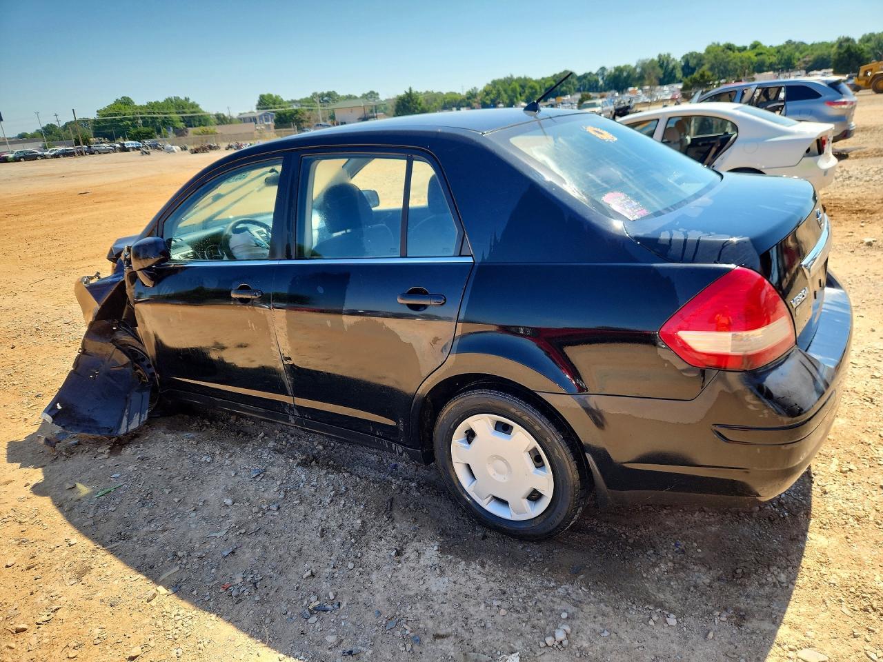 2008 Nissan Versa 1.8 S - Фото 2