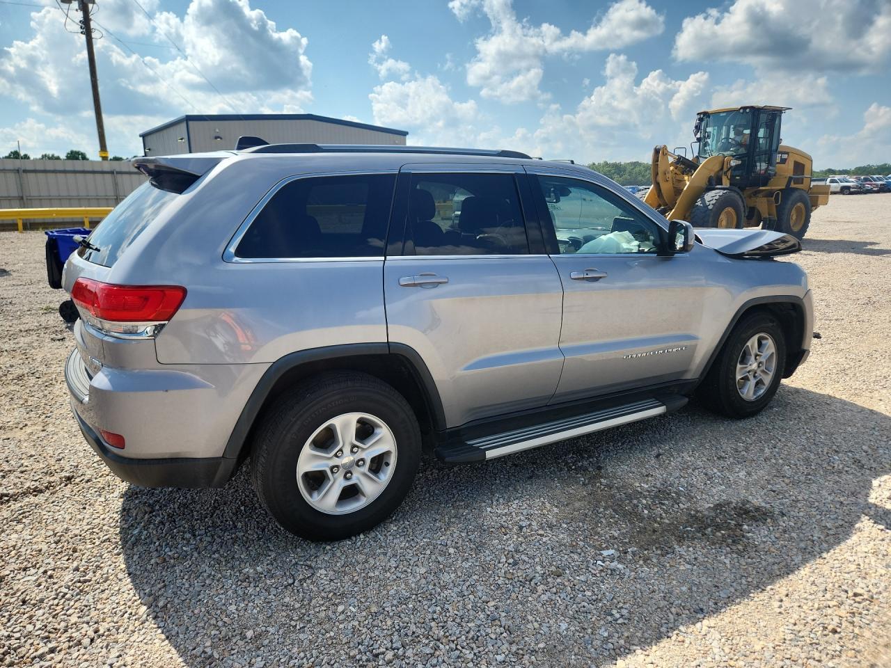 2015 Jeep Grand Cherokee Laredo - Image 3