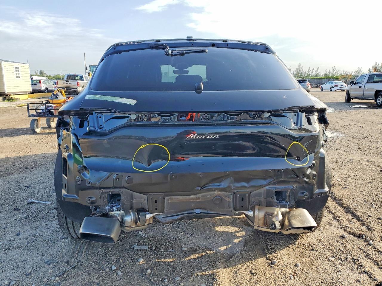 2026 Porsche Macan Base - Фото 6